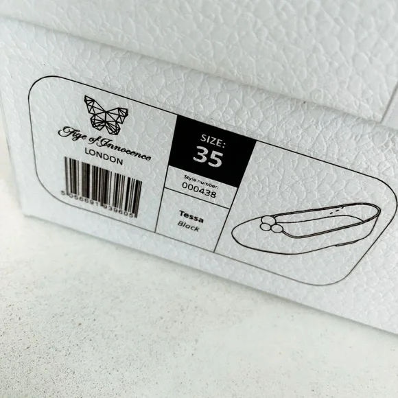 Tessa Black Flats with Pearl Detail - Picture 3 of 6